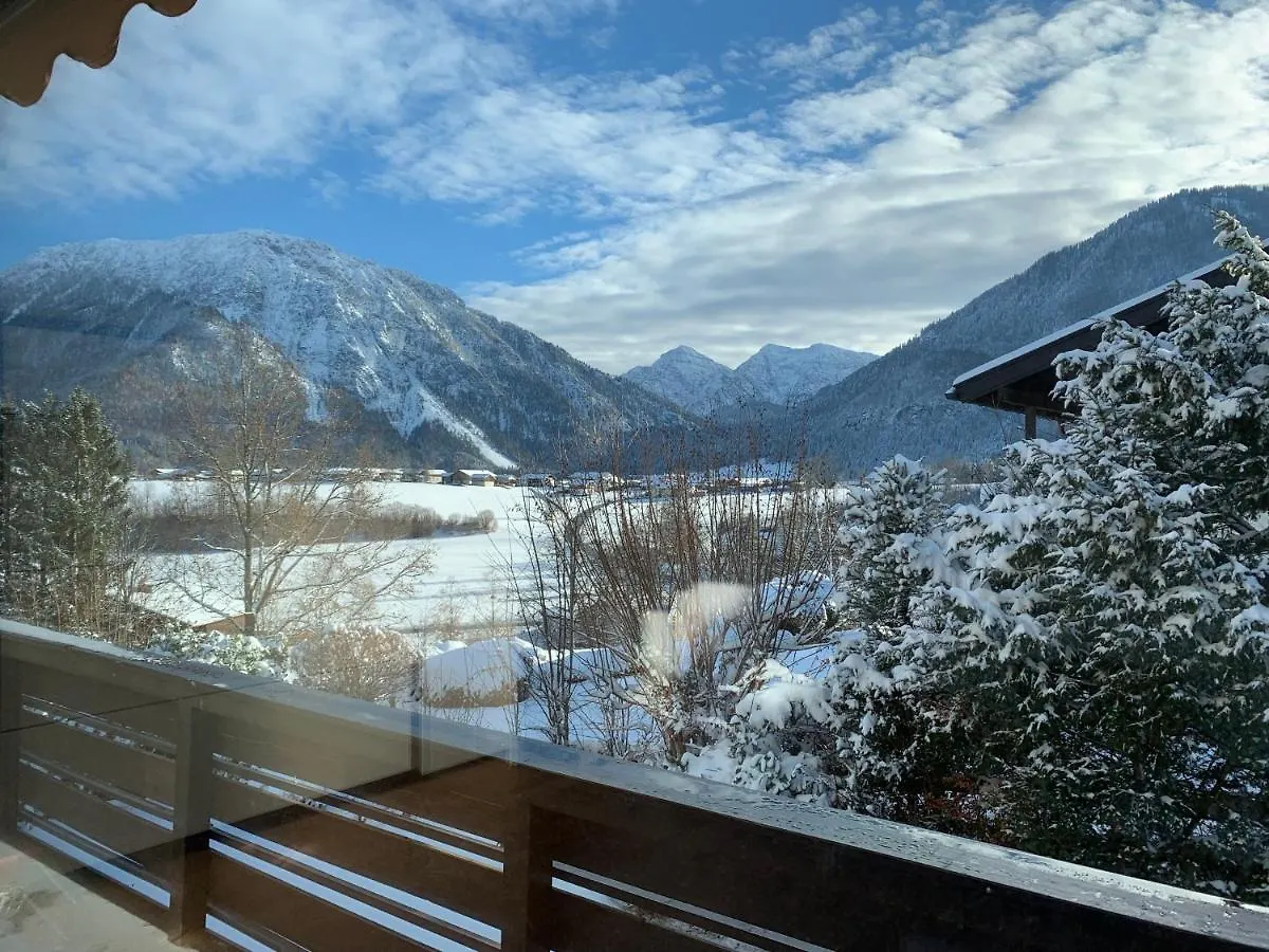 Alpinzeit.Bayern Tanja Und Thomas Preinfalk Inkl. Chiemgaukarte Ruhpolding 0*,  Germany